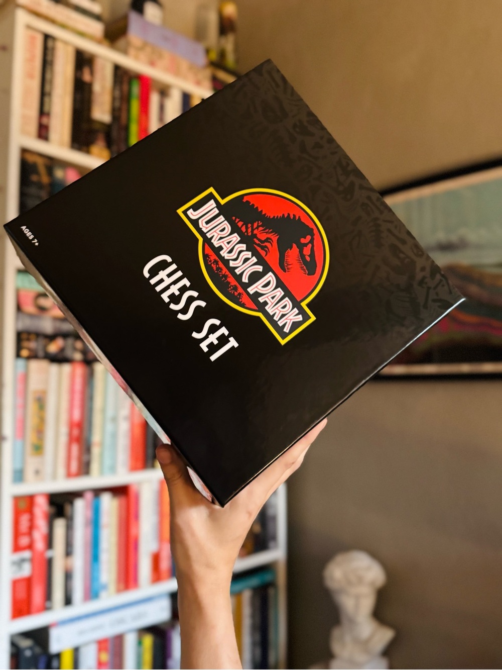 Jurassic Park Chess Set - Black Box